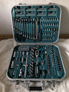 Чемодан для инструментов makita (1 фото из 2)