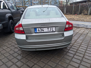 Продается Volvo S80 2.4 D5 136KW (6 фото из 7)