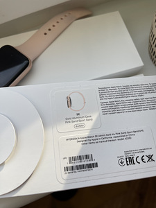 Apple Watch SE 44 (2 foto / 2)
