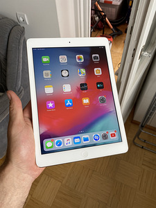 iPad Air 16GB (1 foto / 5)