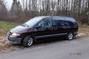 Chrysler grand voyager 3,3 116 1997 (3 foto / 12)