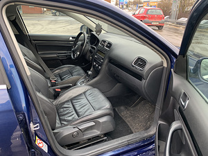 Volkswagen Golf (2 foto / 3)