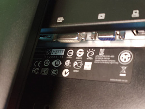 MONITOR HP Compaq LA2306x (4 foto / 9)
