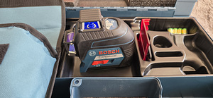 Bosch Professional GLL 3-80 лазерный уровень 3 x 360 красный (2 фото из 6)