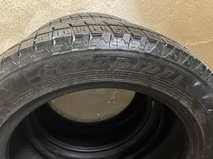 215/55/R17 Goodride M+S (3 foto / 4)