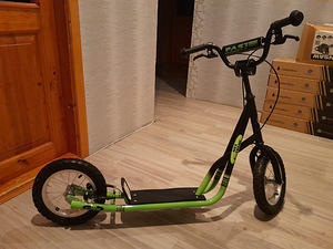 Новый самокат, Nils Extreme 12". (2 фото из 4)