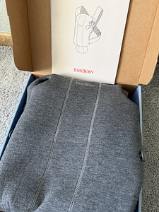 BABY BJÖRN kõhukott Mini, Light Grey, 3D Jersey (1 foto / 6)