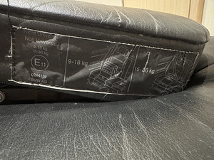 BMW E34 Touring Tagaiste Child seat (4 foto / 5)