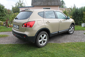 Nissan Qashqai (4 foto / 9)