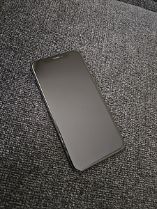 iPhone XS 64GB Space Grey (2 foto / 3)