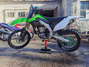 Kawasaki kx450f (2 foto / 2)