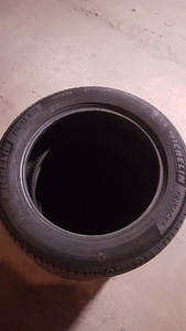 Шины 215/55r17 (1 фото из 3)