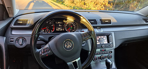 Volkswagen Passat (2 foto / 14)
