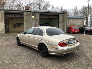 Jaguar S-Type 3.0 161000 läbisõit (4 foto / 12)
