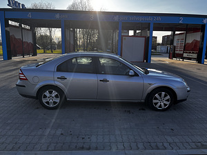 Ford Mondeo 1.8 bensiin 81 kw 2006 (7 foto / 10)