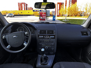 Ford Mondeo 1.8 bensiin 81 kw 2006 (9 foto / 10)