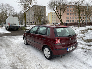 VW POLO 1.4i мануал 2008 (2 фото из 9)