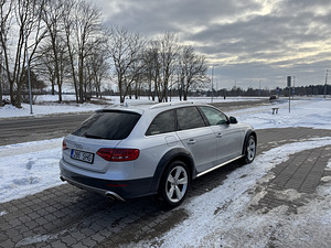 AUDI A4 ALLROAD 3.0TDI 176kw 2009 (3 foto / 15)