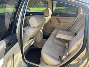 Volkswagen Passat (5 foto / 5)