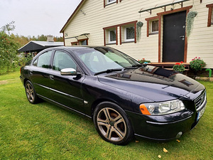 Volvo S60 2.4 93kW (1 foto / 10)