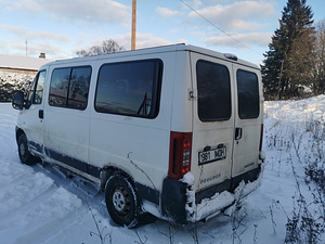 Peugeot boxer (3 фото из 5)