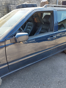 Volvo V70 varuosad. 2.0i (8 foto / 10)