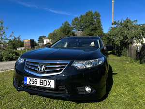 Honda accord 8 (2 foto / 15)
