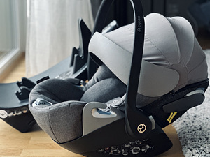 Cybex Cloud Z i-Size 45-87cm turvahäll + isofix alus (1 foto / 4)