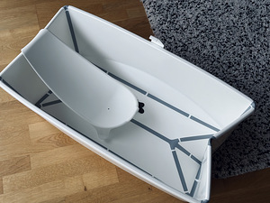 Stokke Flexi XL vann + beebiiste (1 foto / 2)