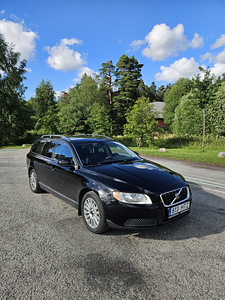 Volvo V70 (3 foto / 12)