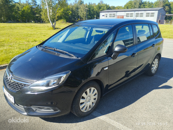 OPEL Zafira Tourer.