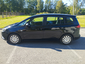 OPEL Zafira Tourer. (8 foto / 13)