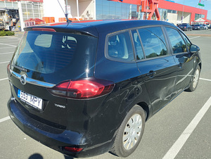 OPEL Zafira Tourer. (4 foto / 13)