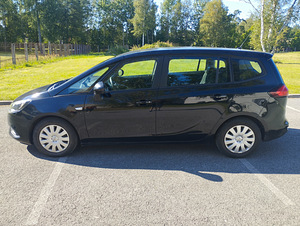 OPEL Zafira Tourer. (7 foto / 13)