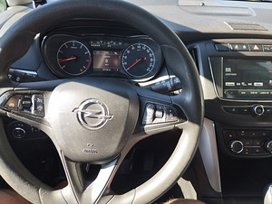 OPEL Zafira Tourer. (11 foto / 13)