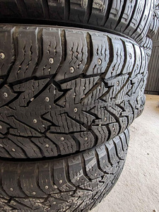 Rehvid Bridgestone Noranza 235/55/R18, jääk 8-8.5 mm (2 foto / 3)