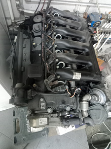Б/у двигатель для BMW E60/E61 2007-2010 (9 фото из 9)