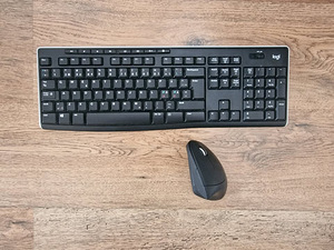 iMac (20-inch, Early 2009) (3 foto / 3)