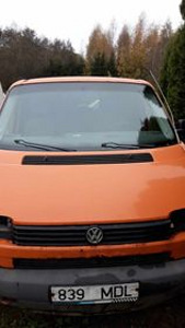 Volkswagen Transporter 2.5 65kW BRONEERIT. (3 foto / 8)