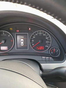 Audi A4 b8 2.0 tdi 103kw (7 foto / 13)