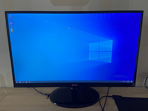 M: monitor LG 27”, 1080p, 60hz. (1 foto / 3)