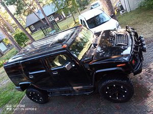 Hummer H2 (2 фото из 11)