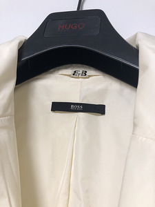 Женский плащ Hugo Boss (2 фото из 6)