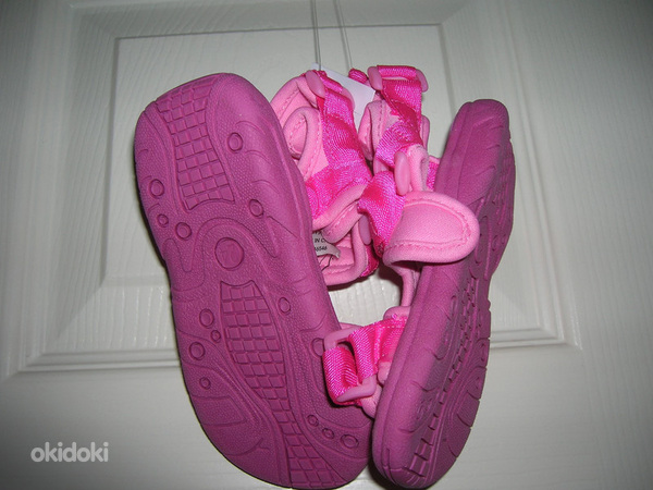 Sandals Hello Kitty for Girl Size UK 7 EU 24 H&M (foto #2)