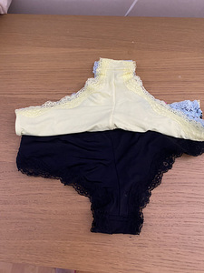 3 Panties Size XS UK 6/8