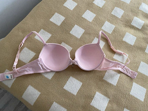Unpadded wire bra in Pink Colour UK 34A EU 75A No Romeo (3 foto / 6)