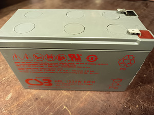 Aku 12V (2 foto / 6)