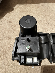 Audi A8 D2 Keskluku vakuumpump (1 foto / 4)