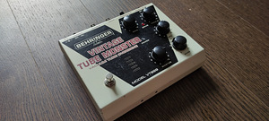 Гитарный блок Behringer Vintage Tube Monster (3 фото из 5)