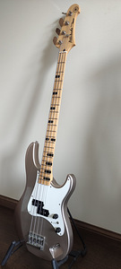 Бас-гитара Yamaha Attitude Custom '91 (3 фото из 10)